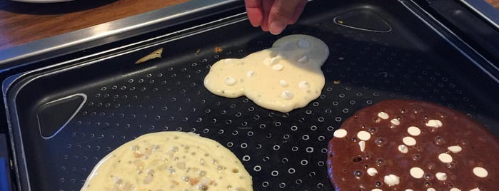 Slappy Cakes is one of Maui.