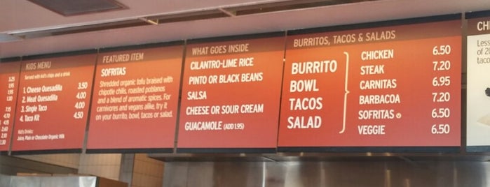 Chipotle Mexican Grill is one of Tempat yang Disukai Gezika.