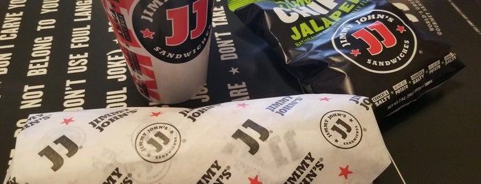 Jimmy John's is one of jiresellさんのお気に入りスポット.