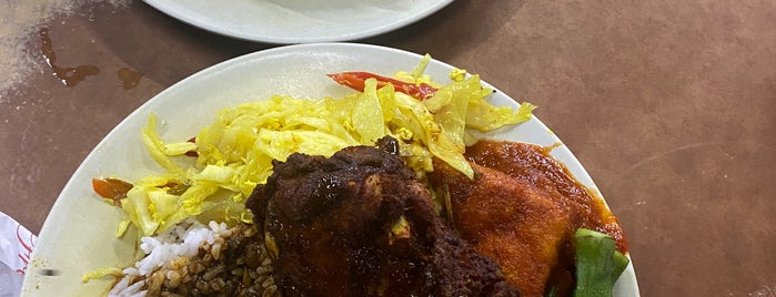 Nasi Kandar Markaz is one of Makan @ Utara,MY #13.