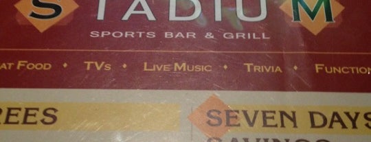Stadium Sports Bar & Grill is one of Lugares guardados de Christina.