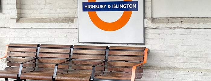 Highbury & Islington Railway Station (HHY) is one of train stations.