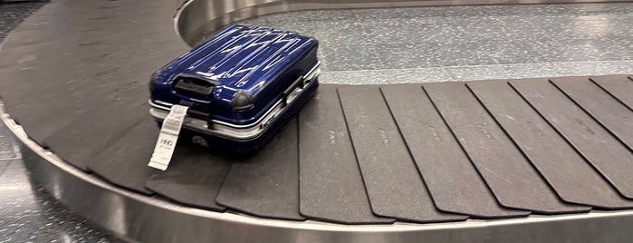 Baggage Claim is one of Locais curtidos por ぎゅ↪︎ん 🐾🦁.