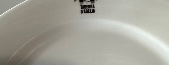 Taberna D'Adélia is one of Restaurantes a los que vuelvo  y volveré.