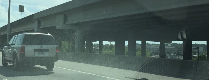 Marta Bridge over Armour is one of MARTA Stations.