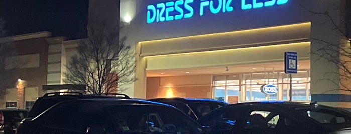 Ross Dress for Less is one of สถานที่ที่ Chester ถูกใจ.