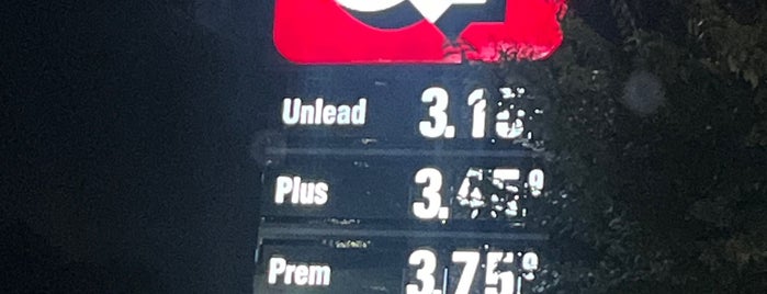 QuikTrip is one of สถานที่ที่ Chester ถูกใจ.