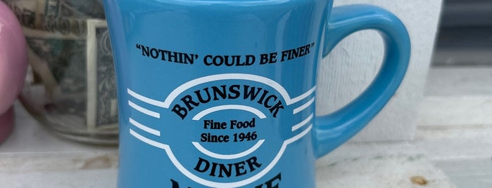 Brunswick Diner is one of Traveling.