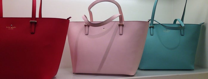 Kate Spade is one of Tempat yang Disukai Hērliiiii.