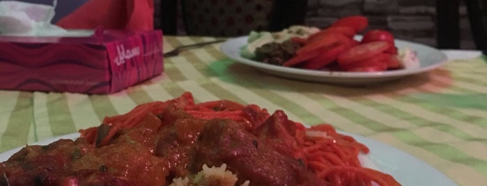 Red Onion || بصل أحمر is one of المطاعم المفضلة..