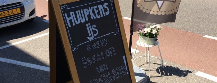 Huupkens IJs is one of สถานที่ที่ Kevin ถูกใจ.