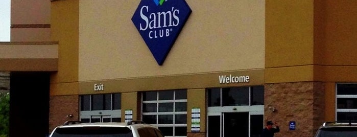 Sam's Club is one of Locais curtidos por Kory.