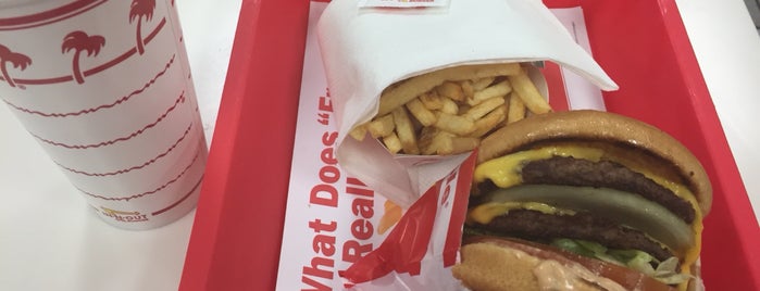 In-N-Out Burger is one of Hyun Ku'nun Beğendiği Mekanlar.