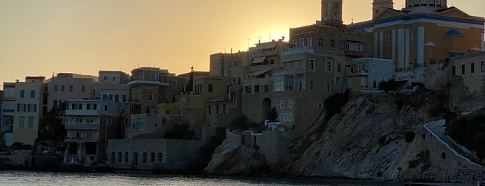 Ciel Asteria Beach is one of Syros.