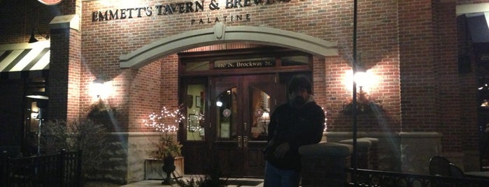 Emmett's Tavern & Brewing Co. is one of NW Chicago Metra Pub Crawl.