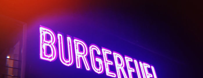 BurgerFuel is one of Locais curtidos por Trevor.