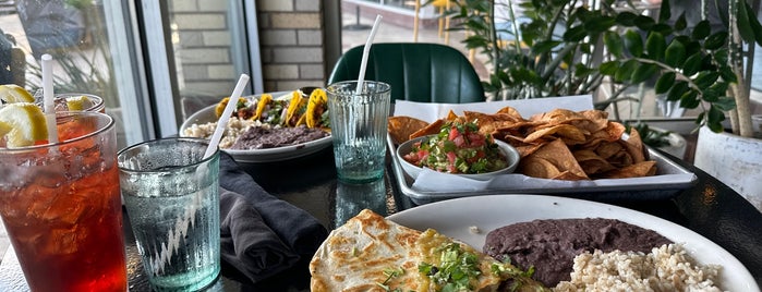 Casa Del Vegano is one of Restaurants To Try - Dallas.