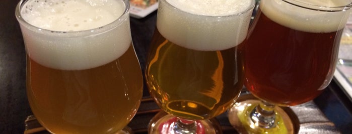 World Beer Pub & Foods BULLDOG is one of クラフト🍺を 美味しく飲める ブリュワリーとか.