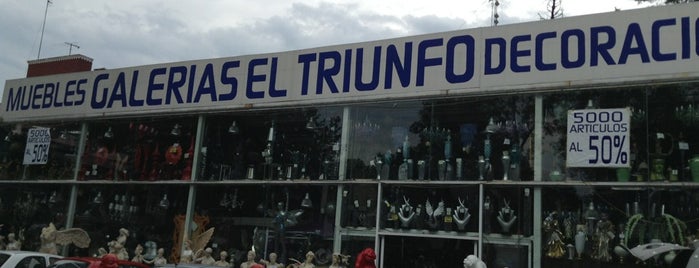 Galerías El Triunfo is one of Laura’s Liked Places.