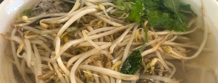 Phat Pho is one of Dannyさんのお気に入りスポット.