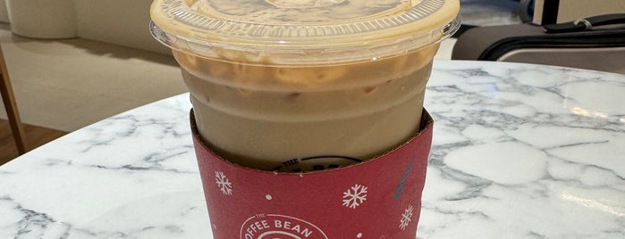 The Coffee Bean & Tea Leaf is one of Changi B.