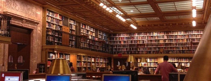 Biblioteca Pública de Nueva York is one of First Trip to NY.