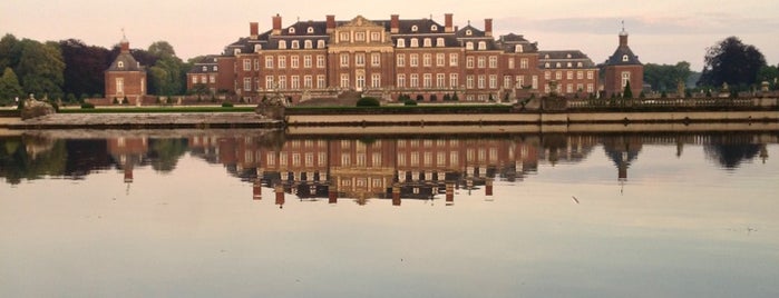 Schloss Nordkirchen is one of Williamさんのお気に入りスポット.