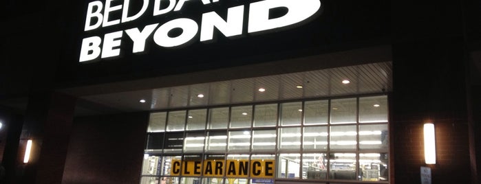 Bed Bath & Beyond is one of Locais curtidos por Takuji.