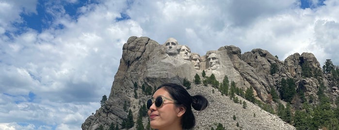 Mount Rushmore is one of Places of interest to Montana.