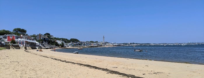 Provincetown Beach West End is one of Tempat yang Disukai Greg.