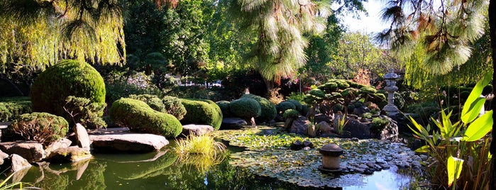 Himeji Gardens is one of Locais curtidos por MAC.