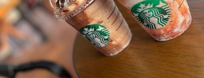 Starbucks is one of Mertesackerさんのお気に入りスポット.