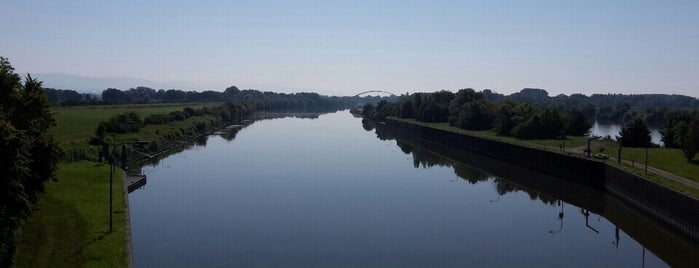 Schleuse Straubing is one of Bayern.