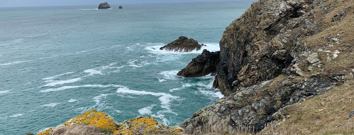 St Agnes' Head is one of Top picks for Scenic Lookouts.