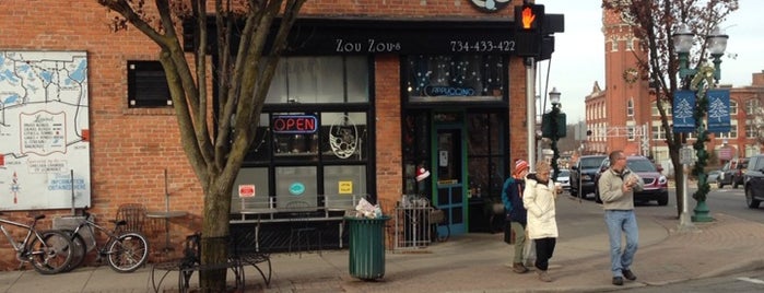 Zou Zou's is one of Lugares favoritos de Randy.