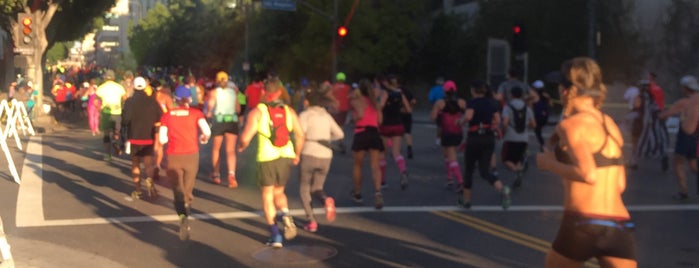 Los Angeles Marathon is one of Tempat yang Disukai MLO.