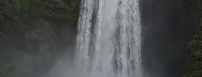 Skógafoss is one of Iceland.