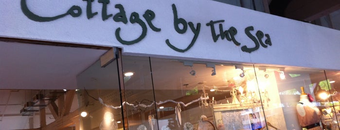 Cottage by the Sea is one of Best Honolulu Boutiques.