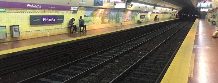 Estación Pichincha [Línea E] is one of สถานที่ที่ Rodrigo ถูกใจ.