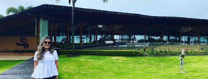El Santuario Resort is one of Locais curtidos por Diana.