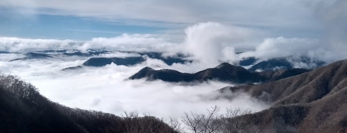 伯母子岳 is one of 高野山、伯母子岳、釈迦ヶ岳.