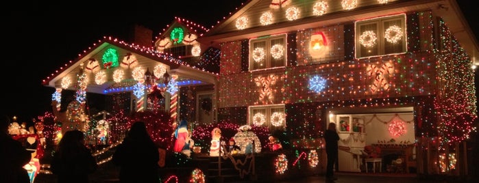 Christmas House is one of My All Time Faves!!!!.