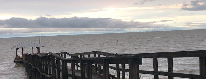 Orange Street Pier is one of Stephanieさんのお気に入りスポット.