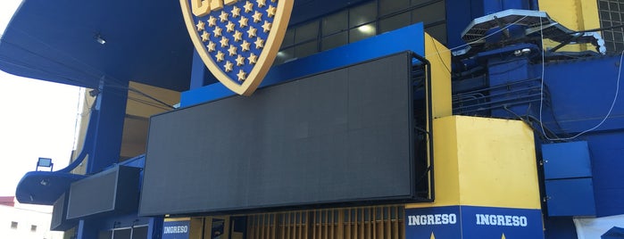 Estadio Alberto J. Armando "La Bombonera" (Club Atlético Boca Juniors) is one of Lugares guardados de Fabio.