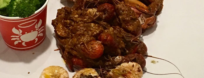 The Holy Crab - Louisiana Seafood is one of Lugares favoritos de Carol.