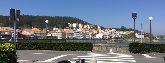 Porto de Corcubión is one of Galicia.