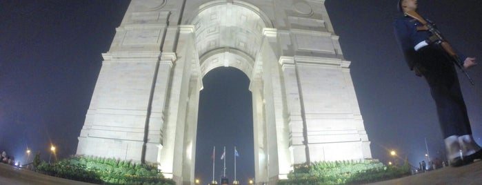 India Gate | इंडिया गेट is one of Touring-2.