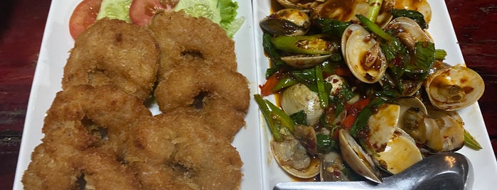 ร้านอาหารตาม่องล่ายซีฟู้ด is one of ชะอำ หัวหิน.