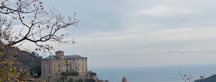 Balestrino is one of ghost towns.