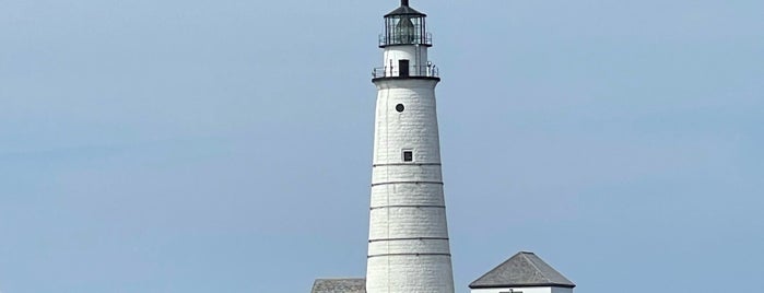 Boston Light House is one of Faros.